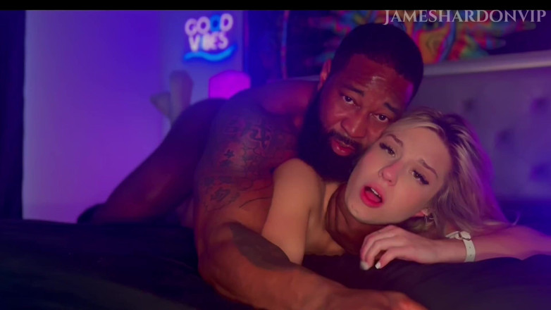 James Hardon: Preñando rubia caliente