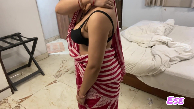 Sammy Sins: Desi Bhabhi Took Massage From Devar and Got Fucked