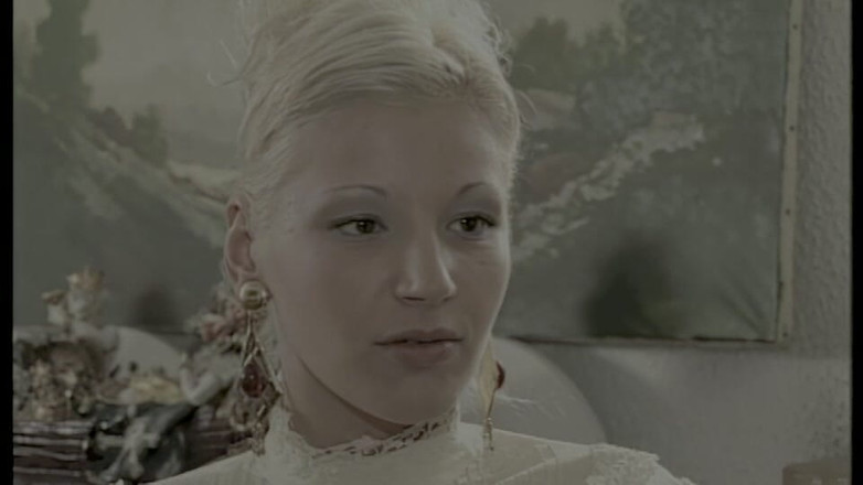 pornitaliangraffiti: 这个好色的金发女郎把他的鸡巴都毁了