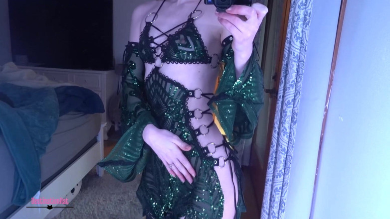 Destination Kat: Elf-ul tău curvă