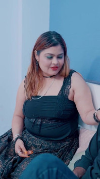 bhaartiy kaamuk larki apni bari choot ko santusht karne ke lie apne dost ke ghar aaee