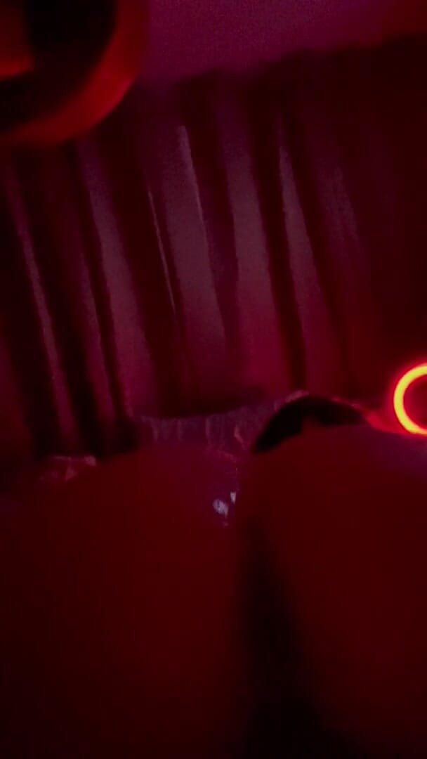 Mrpunk: Mr dan Mrs Punk berkongkek dalam lampu merah istimewa