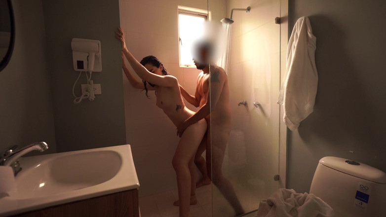 JudithCoxx: Starting the Day by Having Sex in the Shower Before...