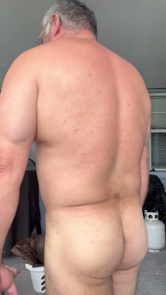 ragil01: Desnuda en la parte trasera Pirch