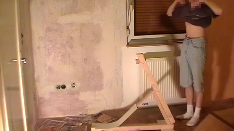 Mark Hannes: Fleshlight Stand šukání masturbace se svlékáním a oblékáním