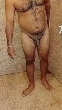 화장실에서 남편과 룸 보이와 쓰리섬을 즐기는 스리랑카 마누라