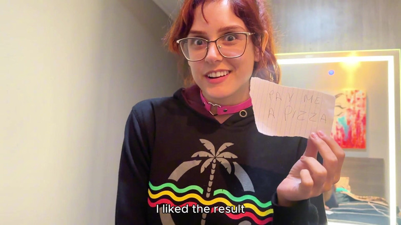 Shamelesscouple: Volevo una pizza ma sono finito con il culo allungato...