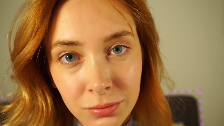 Loly Nebel Studio: Gesichtsfetisch und Riesin-anbetung