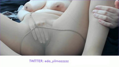 turk_milf_porno: Milf tetona se masturba en pantimedias