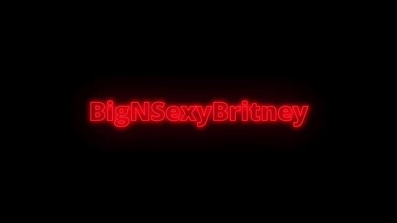 Big N Sexy Britney: "Penggalangan dana big N Sexy Britney 'pinjamkan tangan'"