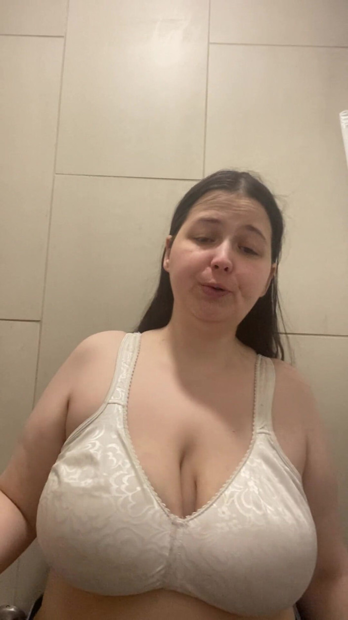 MissChrystalline: chait, seks tok, mere stan aur choot dekhen
