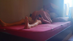 Anna Fire: Růžová síťová kombinéze a boty ho povzbuzují, aby se udělal,...