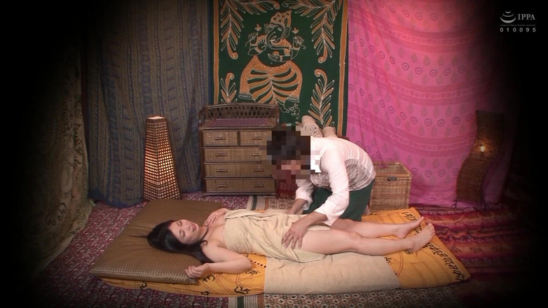 Raptor Inc: Donne sposate farcite di da mani cattive durante il massaggio - 12