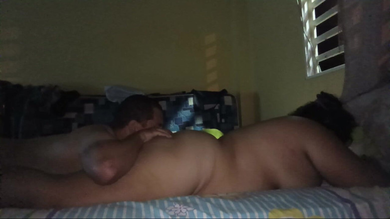 Stepmom_with_big_tits: Хороша дупа збудженої суки стогне, поки я даю їй риммінг