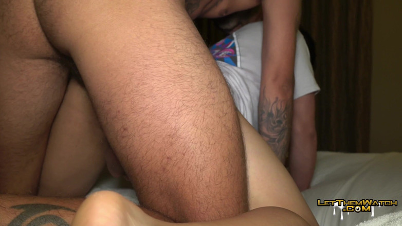 Let them watch: Şişman Götlü Pürüzsüz Twink Büyük Yarağı Ham Alıyor