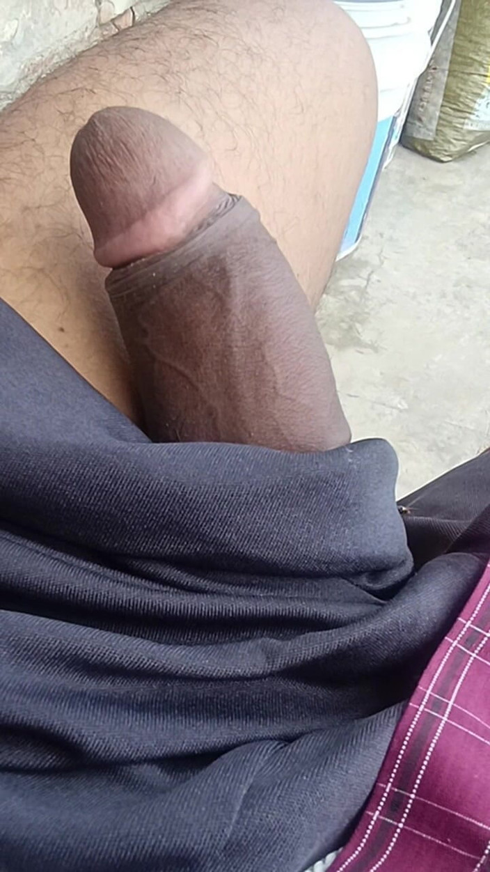 TranquilCulture: หนุ่มน่ารักโชว์ควยแน่น ๆ ของเธอในห้องน้ําสาธารณะ