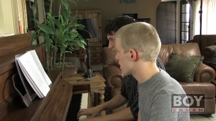 Boy Crush: 挠痒痒的ivories