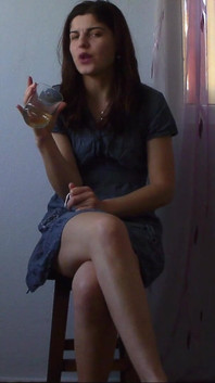 Sexy teen e succo per fare il suo rigonfiamento