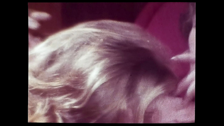 Close Encounter Vintage: Nhà hát khiêu dâm cổ điển retro - cabin trong rừng