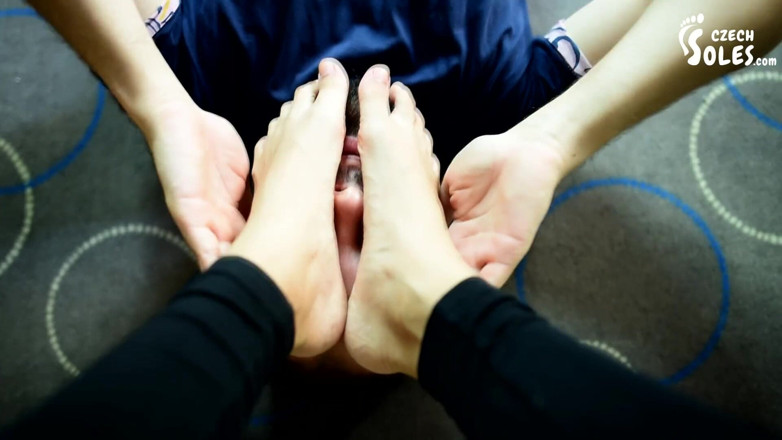 Czech Soles - foot fetish content: Foot worship during Vietnamese language lesson