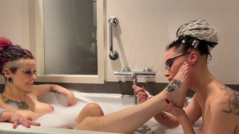 EdgesOfReality: A Mistress and Her Slave Girl
