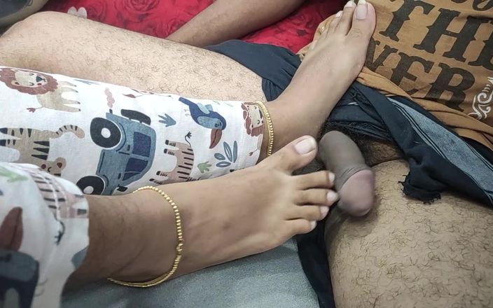 Vaigavarun Feet romance: ногами з м'ячем
