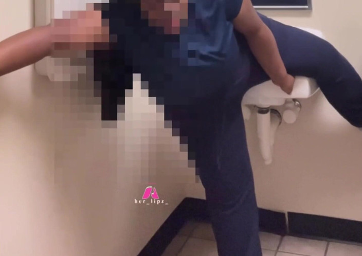 Anye Meshell: Ahhh... ghostface у двери!