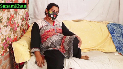 Sanamkhan: Makcik desi Pakistan mazy penuh