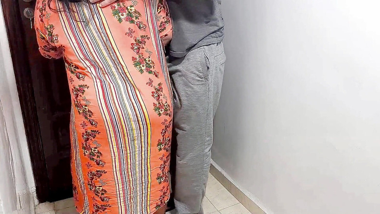 yousra egyptian bbw: Curvă egipteană cu fundul mare foarte puternic și drăguț