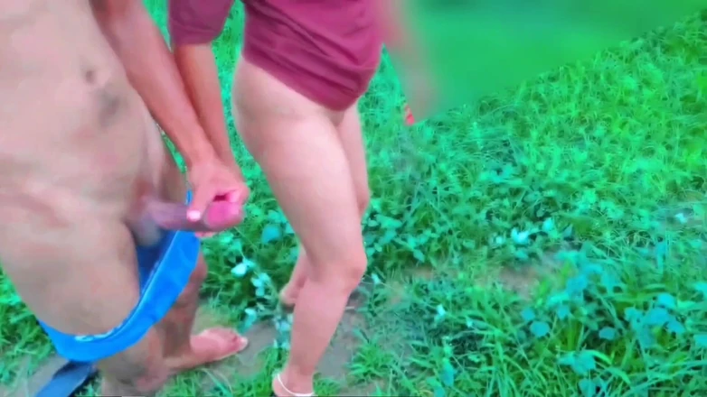 Your_aisha: 德西村女孩的紧致xxx视频，户外德西村辣妹性爱