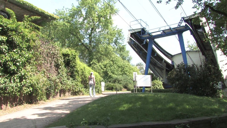 Under German Roofs: Немецкие женщины, которые любят, когда их трахает жесткий член 4