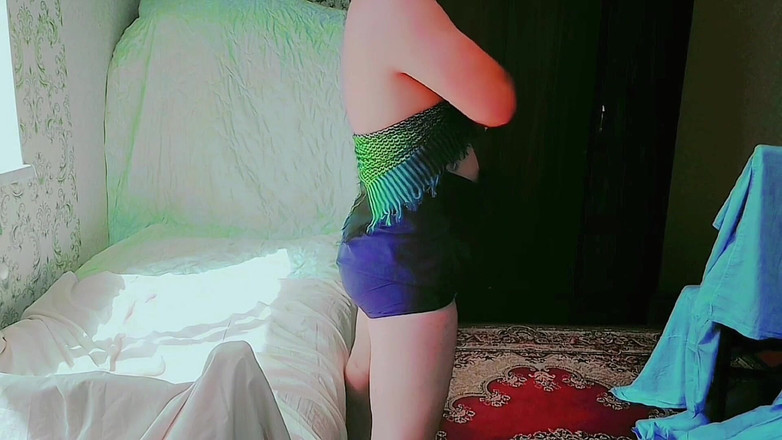 Kitty_Cross: Frumusețe transsexuală uimitoare care se bucură de lumina caldă a...