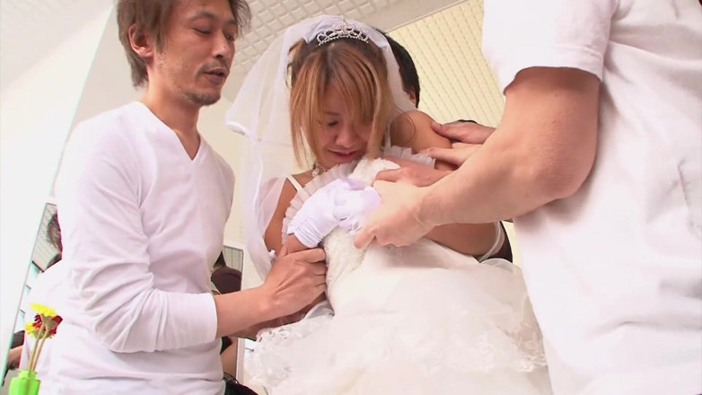 Watch Dirty Movies: La novia tiene un gangbang antes de su boda