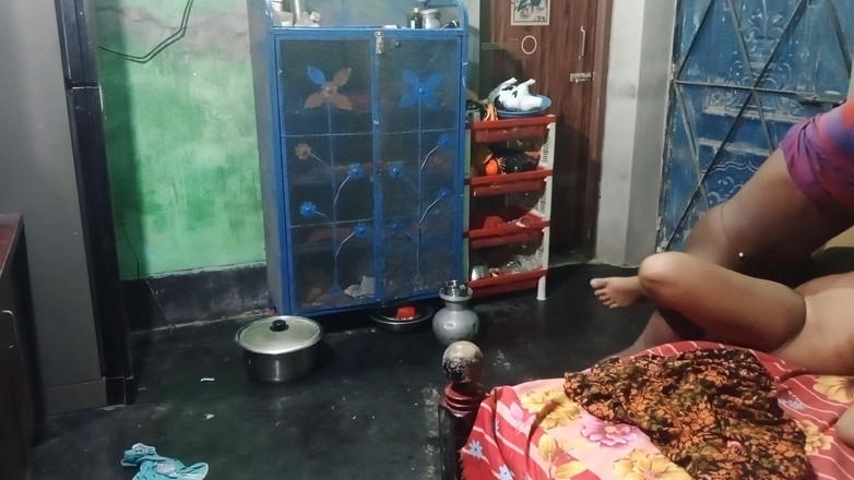 Desimombd: Video lengkap istri bangladesh dan cewek bangladesh lagi asik sama...