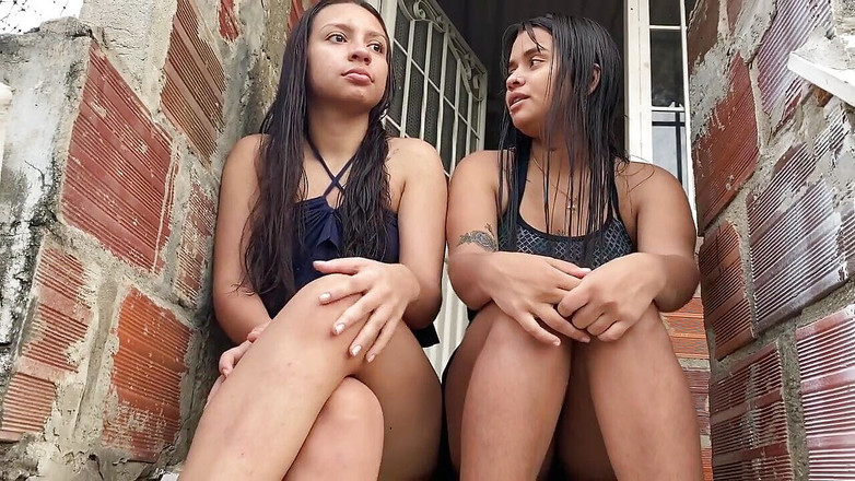 DAYANNA: Naši rodiče jedou na výlet a já šukám se svou nevlastní...