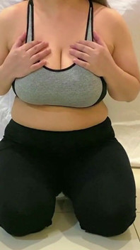 Big Tits MILF Playing with Her Big Nipples and Big Boobs