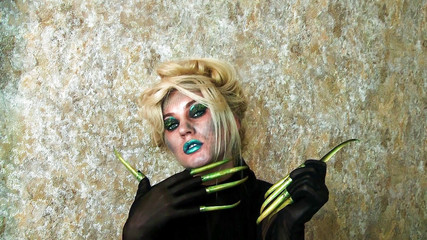 Goddess Celine: Experiment s temnou královnou