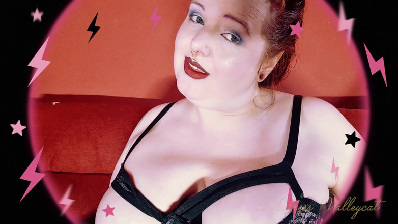 Mxtress Valleycat: Entrancing Lip Worship