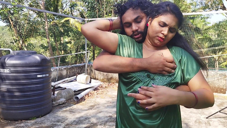 Vaigavarun45: Out Door Sex, Vaishnavy and Sharun Raj Out Door Romance...