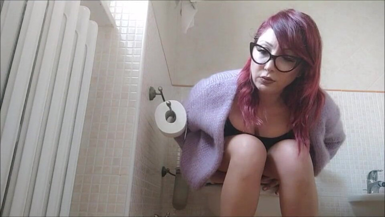 savannahamatoriale: Hot sounds from the bathroom