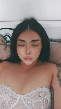 Paní Lilikitten Sexy zkoušení prádla a škádlení