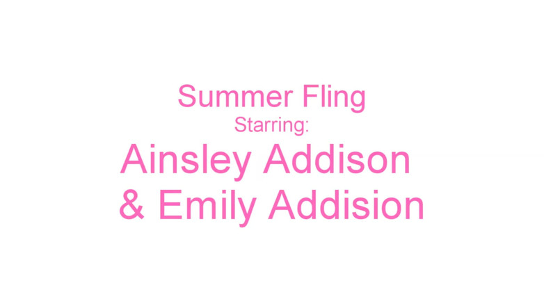 GirlsKissxxx: Lesbičky Emily Addison a Ainsley Addison venkovní zábava