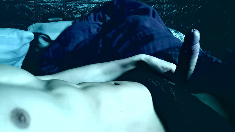 SEXY_GUYBEST: Gemiti molto sexy e masturbazione Appassionata di un caldo!