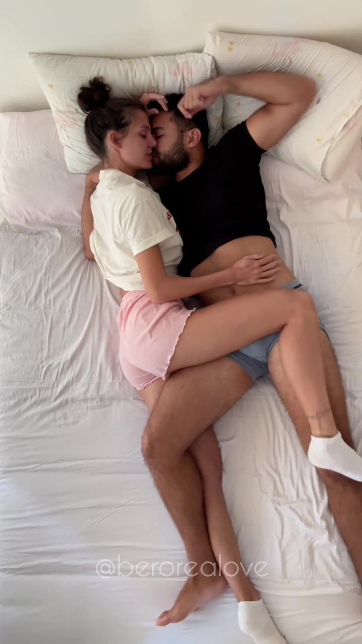 berorealove: 나는 모든 것이 젖어 있다고 느낀다
