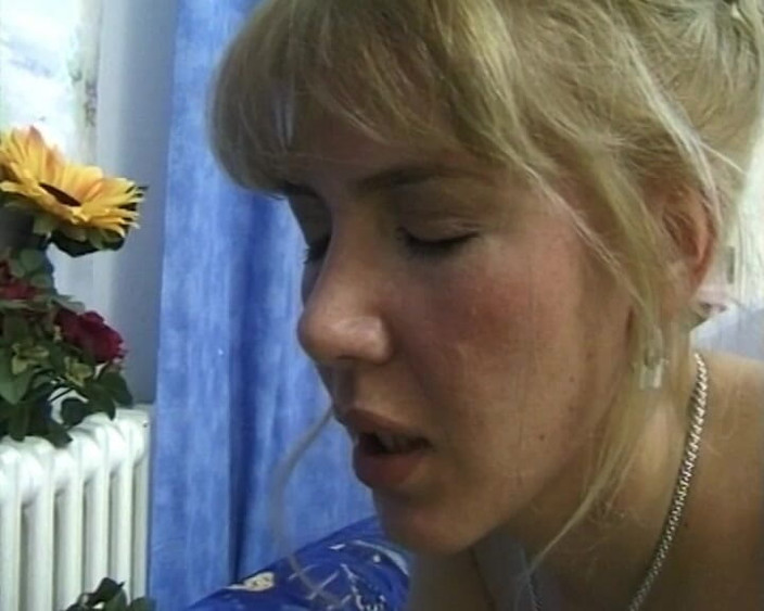 YOUR FIRST PORN: Thorsten a Lucy se baví