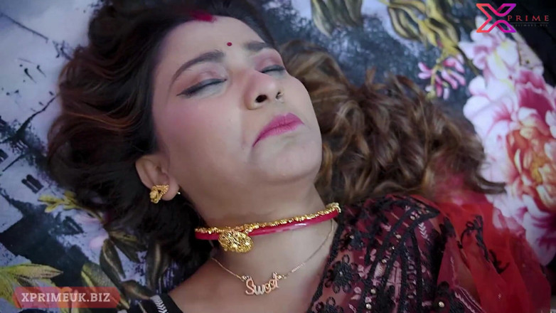 Creative Pervert: Hot Indian Beautiful Wife Gets Fucked Hard by Angry Husband