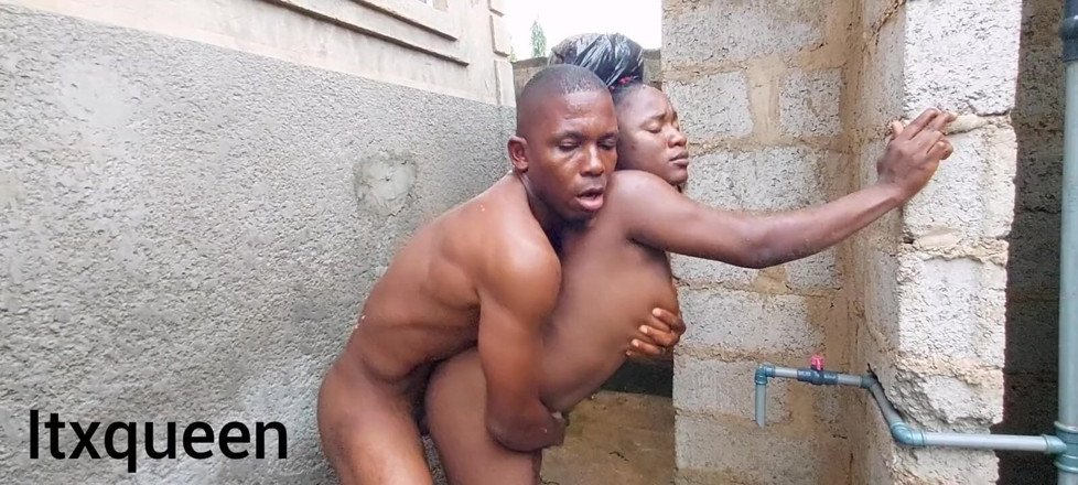 ITX_Kwin: Het stående sex under regnet