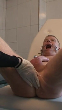 Доминант, унижает и затягивает рот