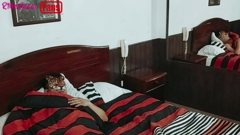 Riderqueen: 胖乎乎的妻子最充分地享受它，只有慢动作的粉丝