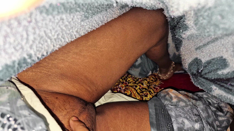 DesiBurChudai: Cipki pocieranie seksownego domu żona indyjska Desi Sexy Bhabhi